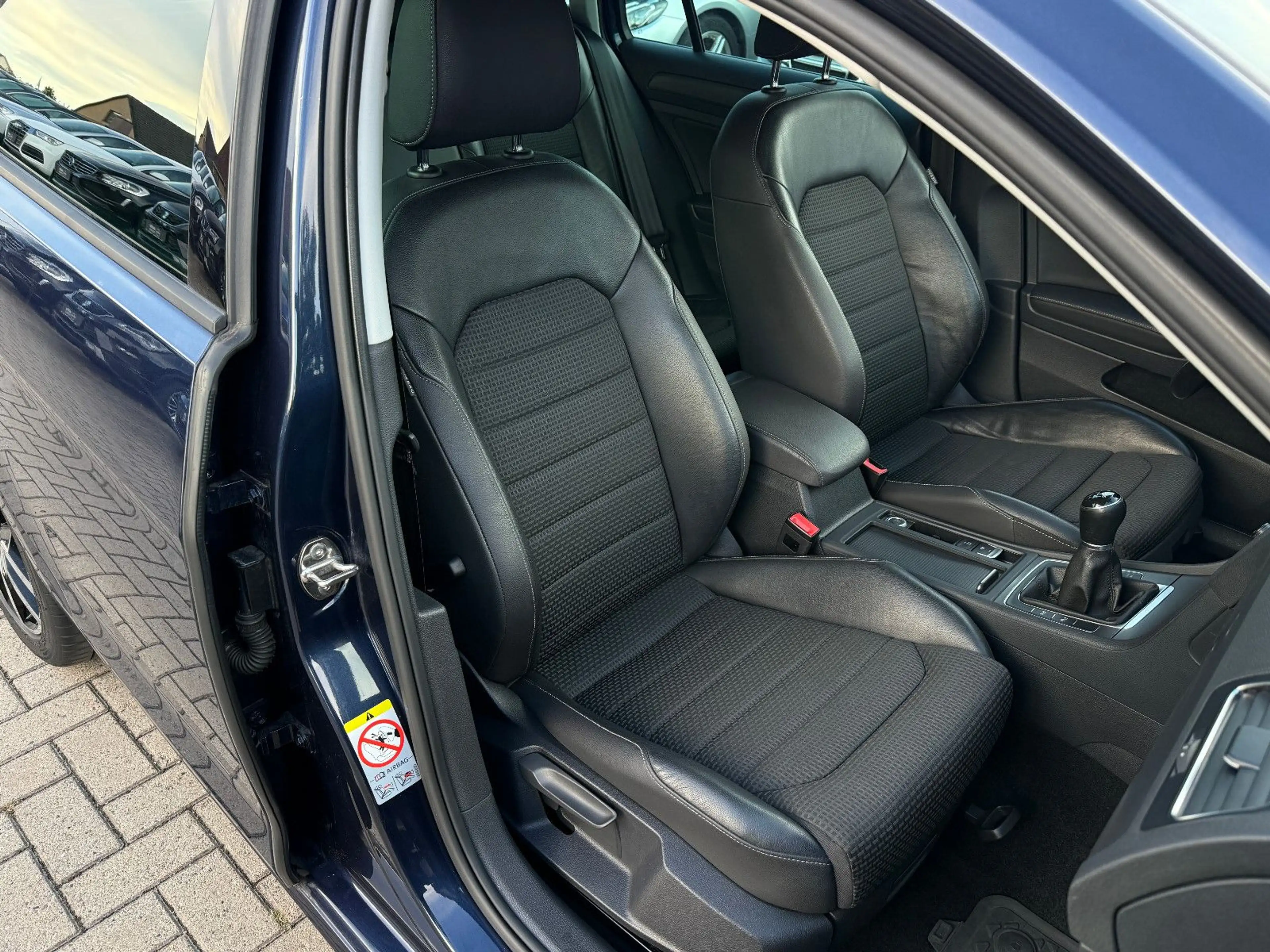 Volkswagen Golf 7 Var., Navi, Xenon, Massage, Scheckheft — photo 15