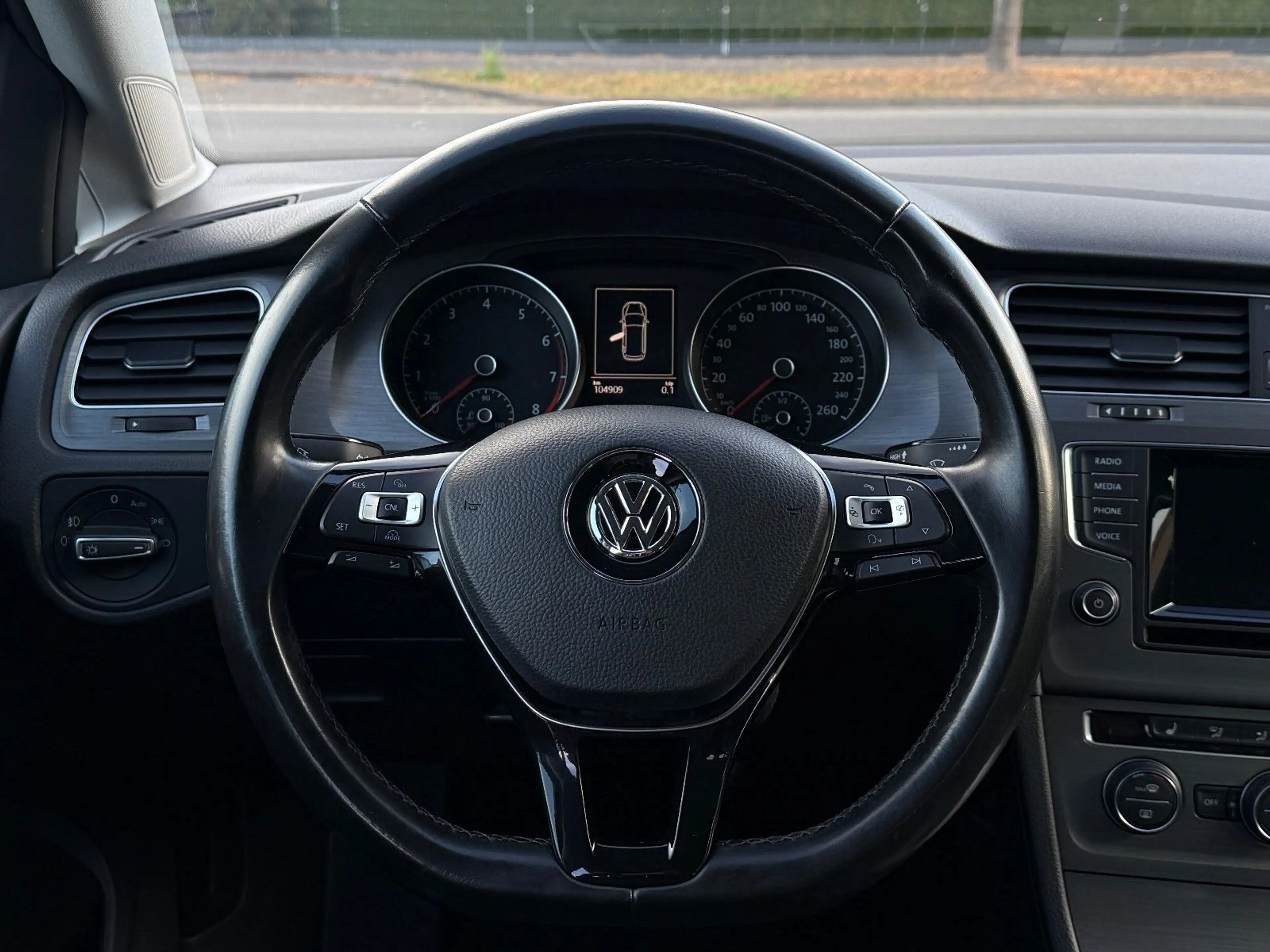 Volkswagen Golf 7 Var., Navi, Xenon, Massage, Scheckheft — photo 21