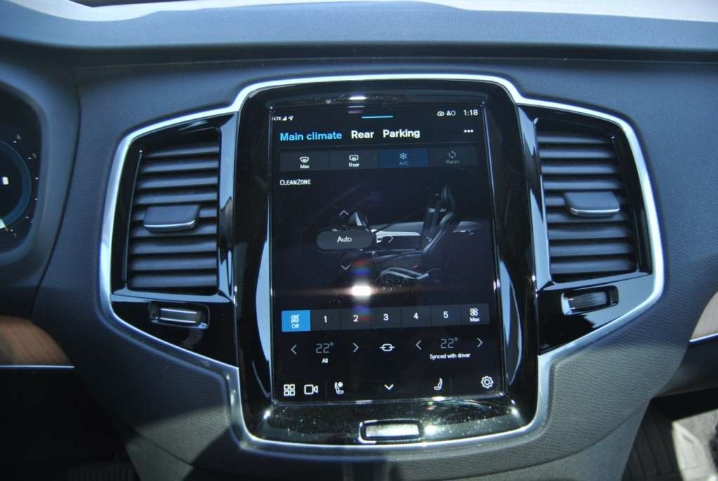 2024 Volvo XC90 Plus version lustrée thumb 21