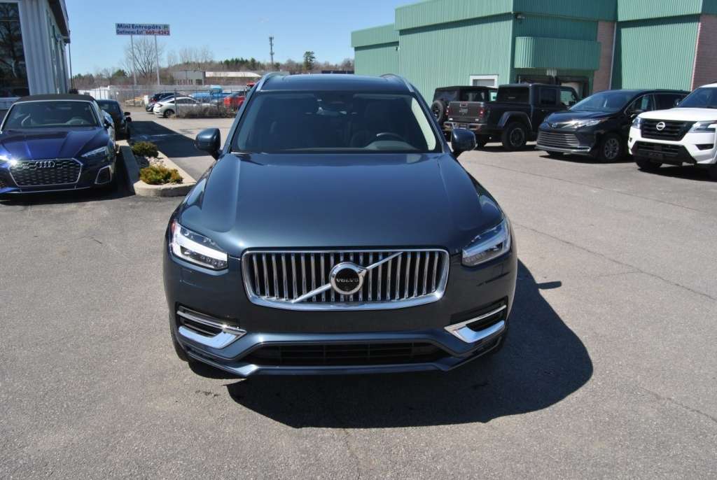2024 Volvo XC90 Plus version lustrée thumb 8