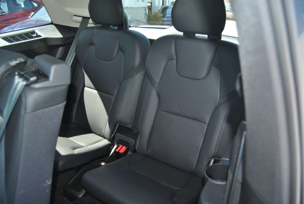 2024 Volvo XC90 Plus version lustrée thumb 11