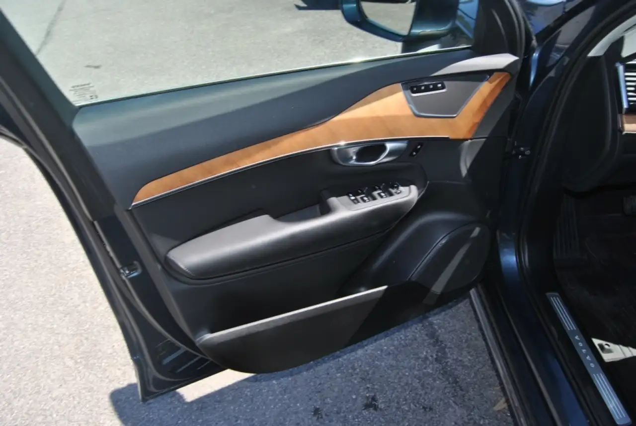 Volvo XC90 снимка Volvo XC90