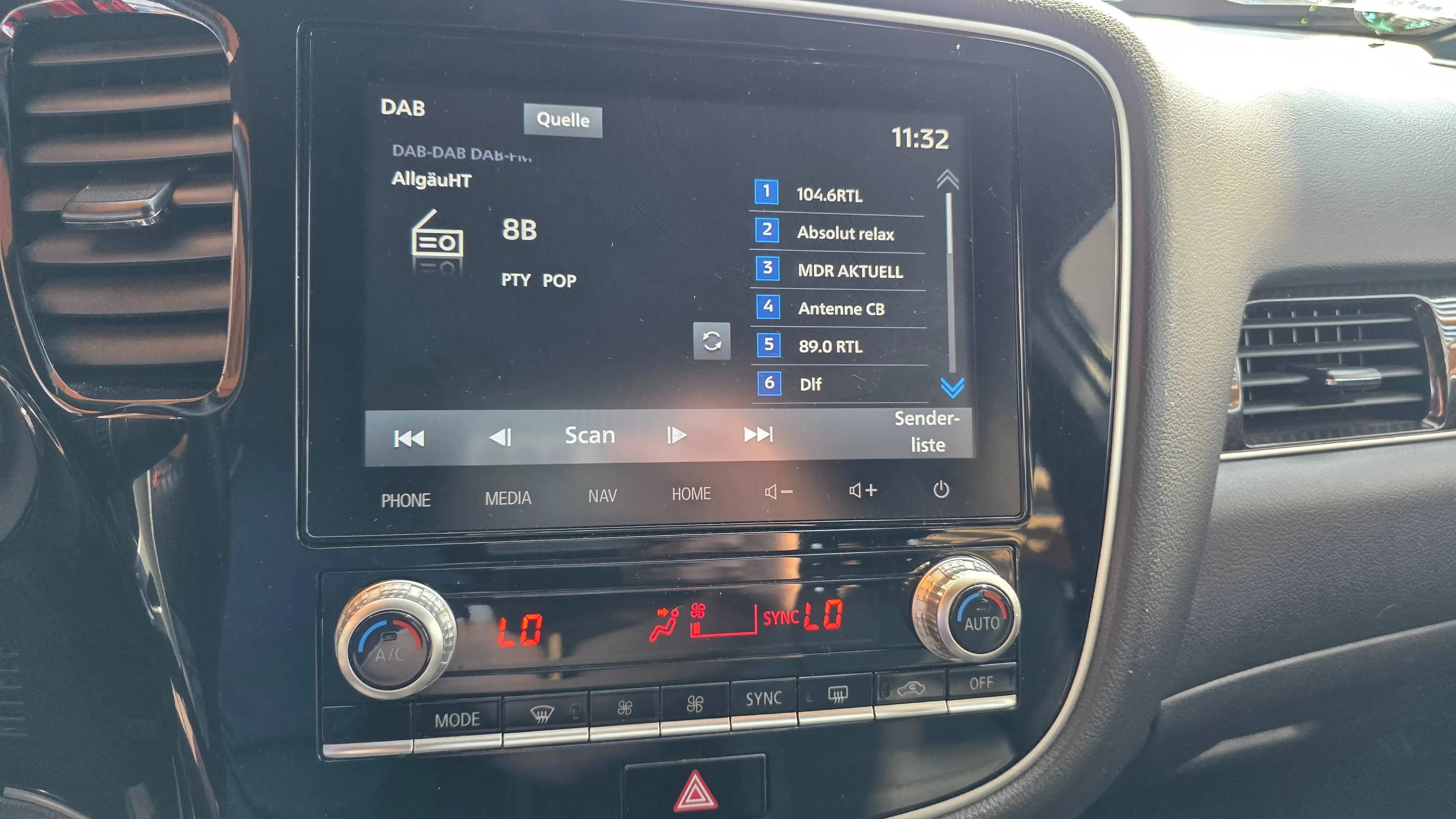 Mitsubishi Outlander Spirit 2WD — photo 9