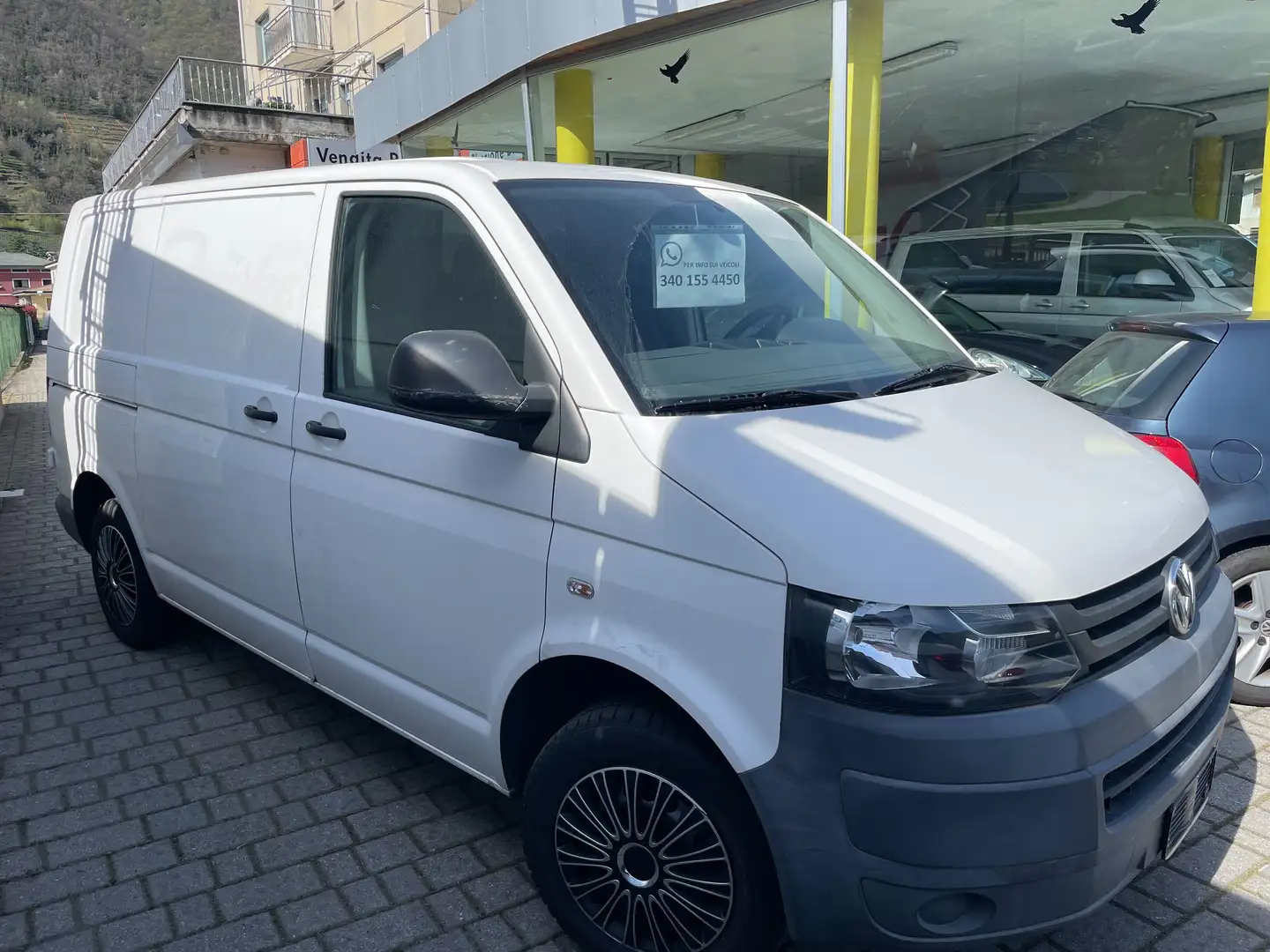 Volkswagen T5 Kombi NEOPATENTATI FURGONE 3 POSTI Wit - 1