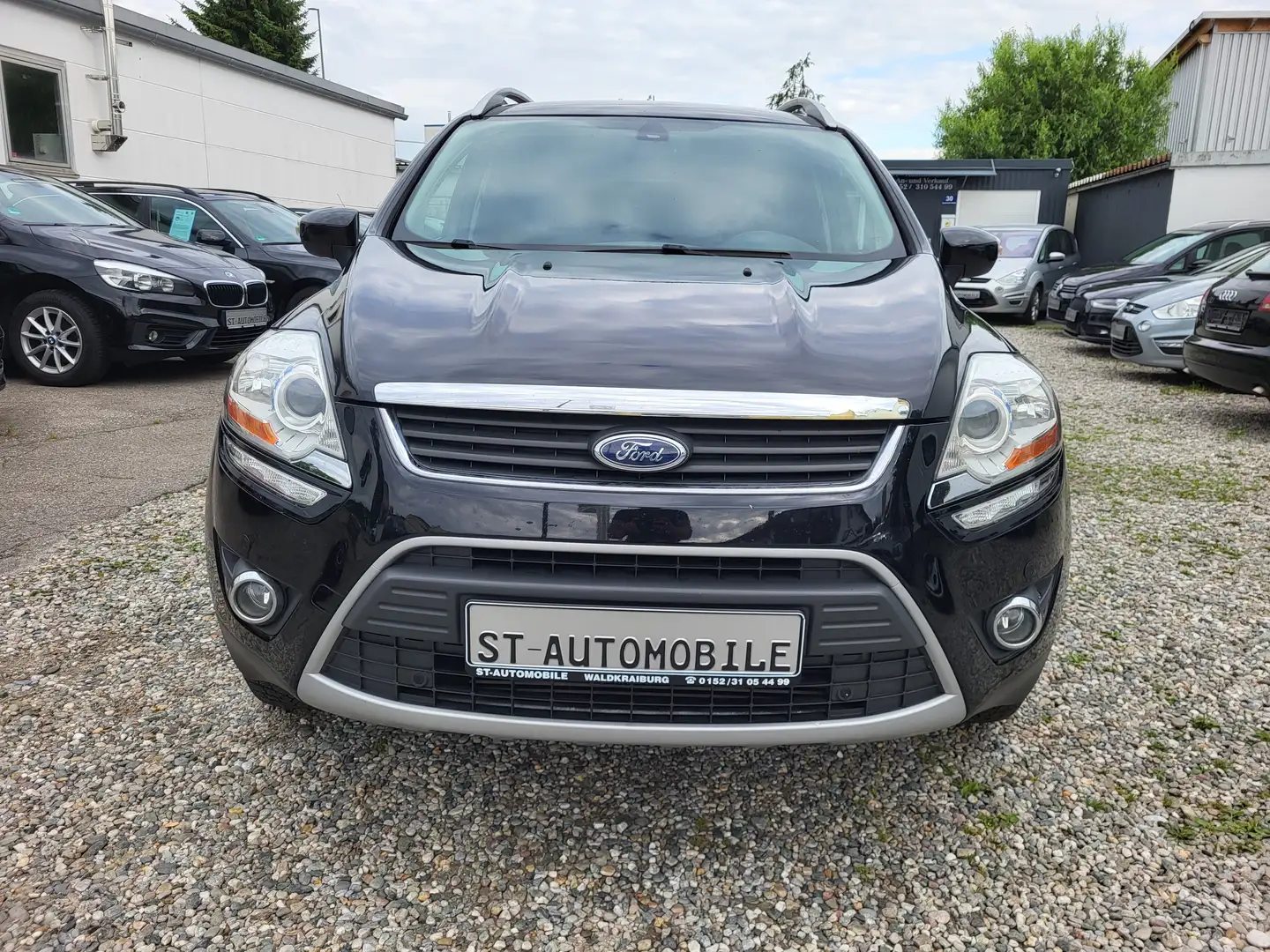 Ford Kuga Titanium Schwarz - 2
