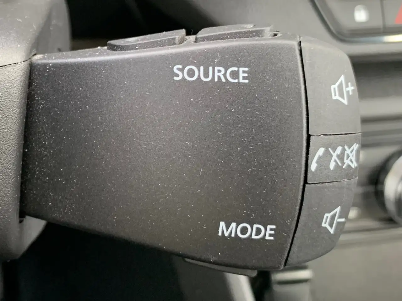 Dacia Sandero 1.0 TCe 91CV / STEPWAY PLUS / BOITE AUTO / FULL OPTIONS / CARPLAY, миниатюра 19