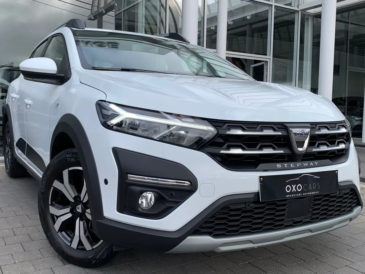 Dacia Sandero 1.0 TCe 91CV / STEPWAY PLUS / BOITE AUTO / FULL OPTIONS / CARPLAY, миниатюра 4