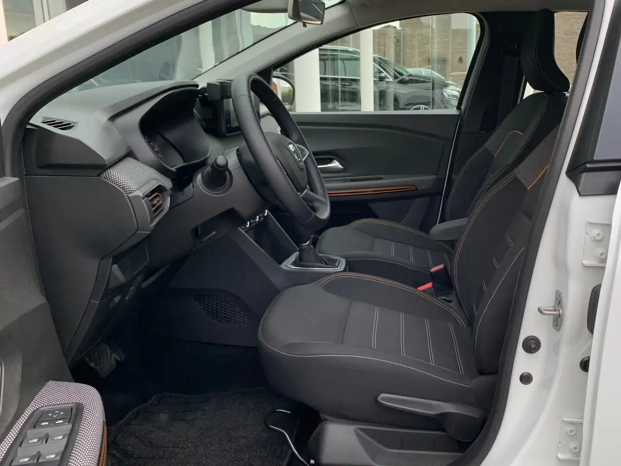 Dacia Sandero 1.0 TCe 91CV / STEPWAY PLUS / BOITE AUTO / FULL OPTIONS / CARPLAY, миниатюра 11