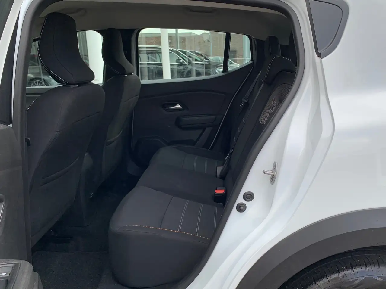 Dacia Sandero 1.0 TCe 91CV / STEPWAY PLUS / BOITE AUTO / FULL OPTIONS / CARPLAY, миниатюра 12