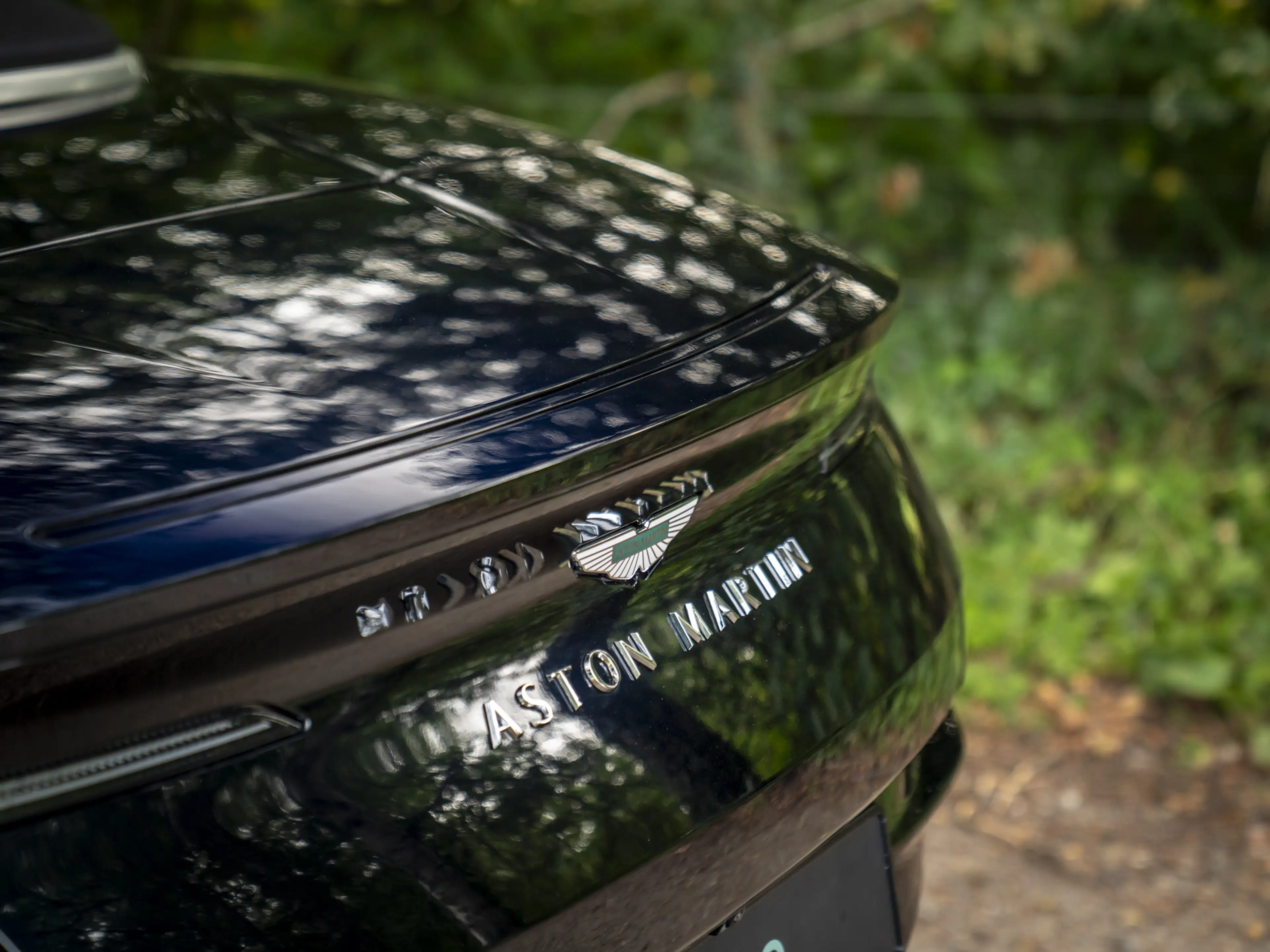 Aston Martin DB12 Volante 4.0 V8 | Bowers & Wilkins — photo 39