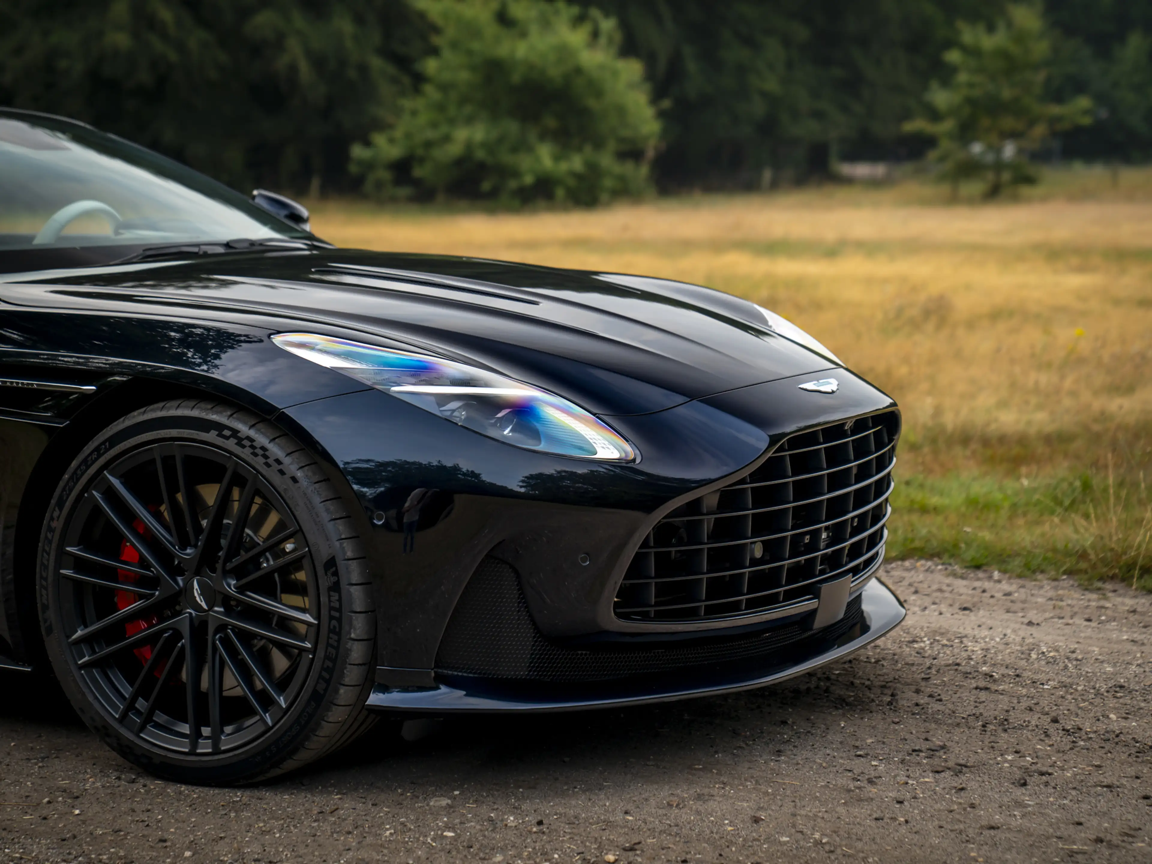 Aston Martin DB12 Volante 4.0 V8 | Bowers & Wilkins — photo 21