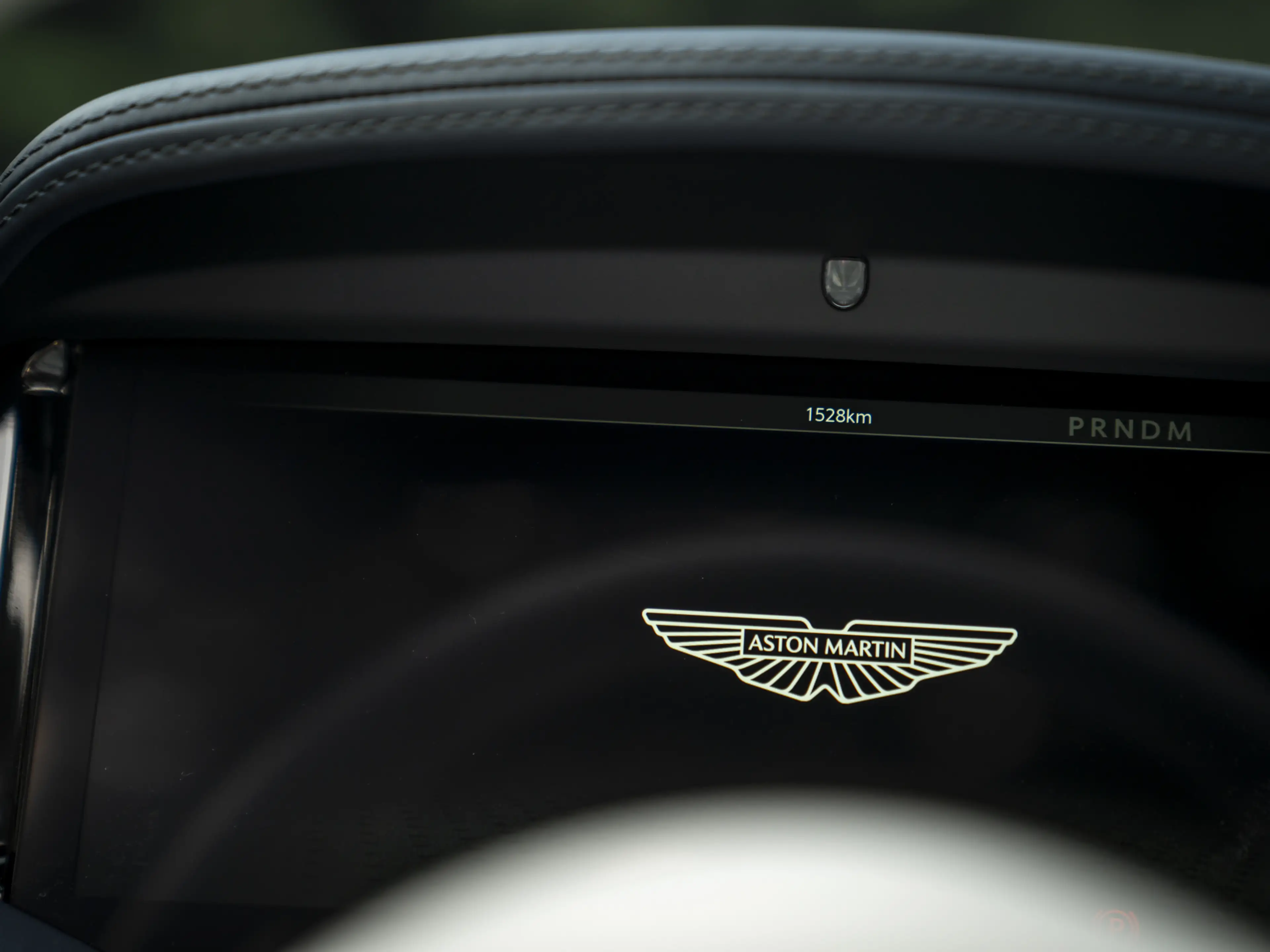 Aston Martin DB12 Volante 4.0 V8 | Bowers & Wilkins — photo 10