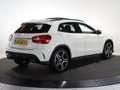 Mercedes-Benz GLA 200 Prestige | AMG | Night Pack | 19inch AMG | Panoram Wit - thumbnail 2