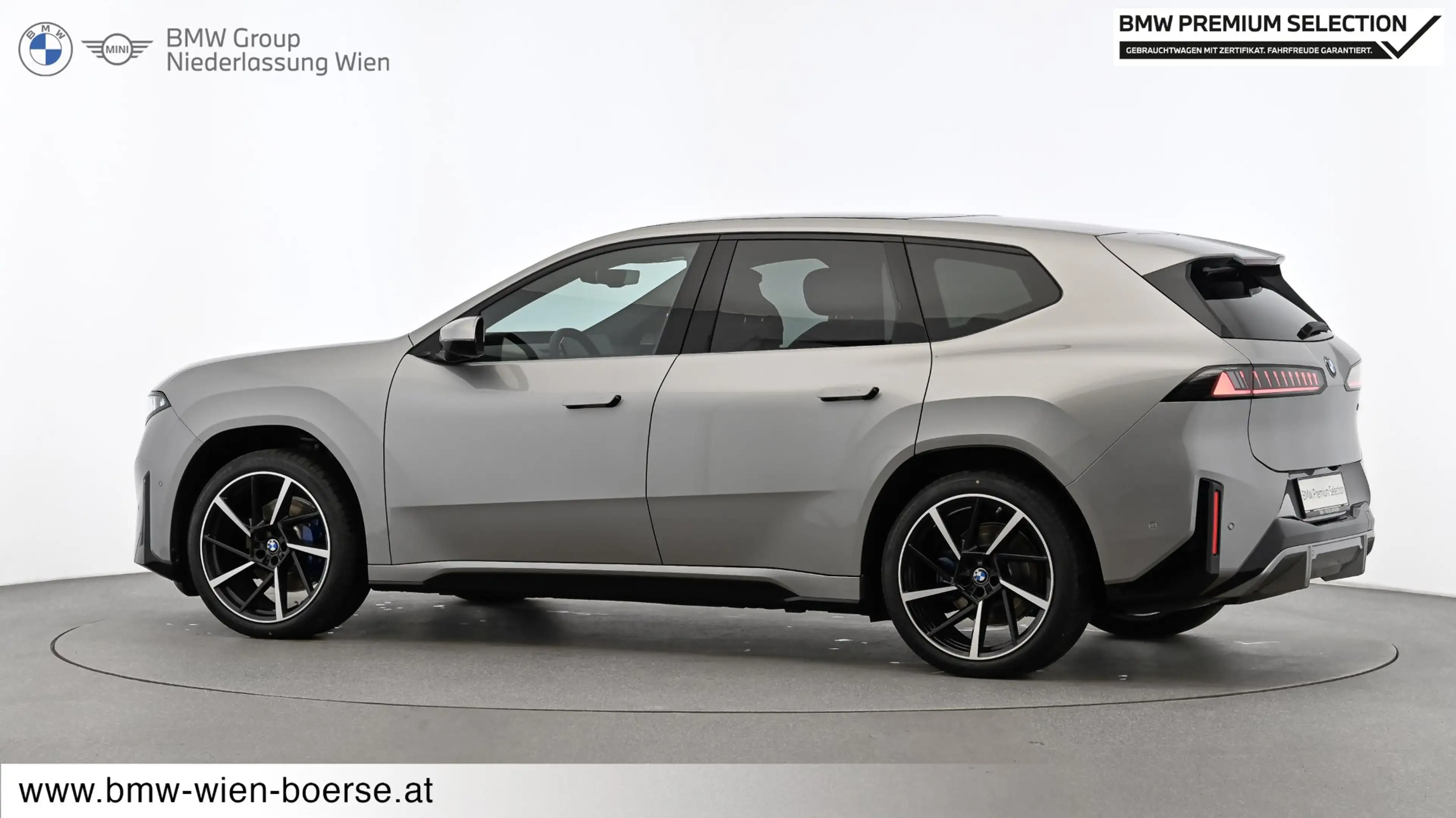 BMW iX3 50 xDrive — photo 4