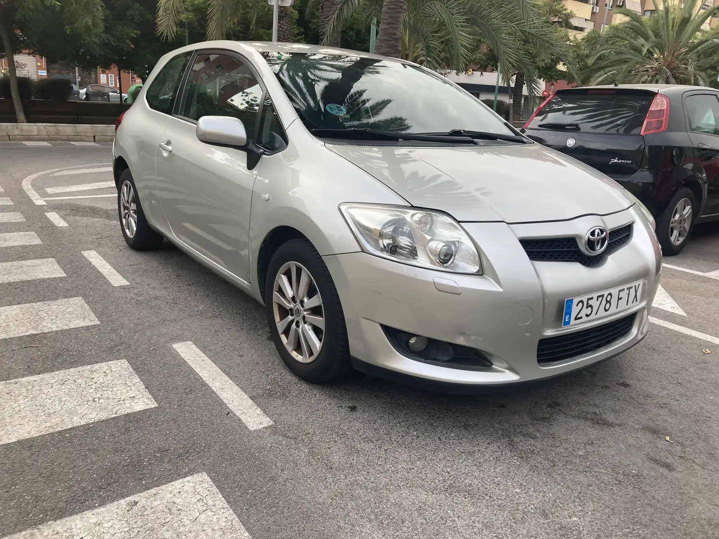 Toyota Auris 1.6 VVT-i sol - 2
