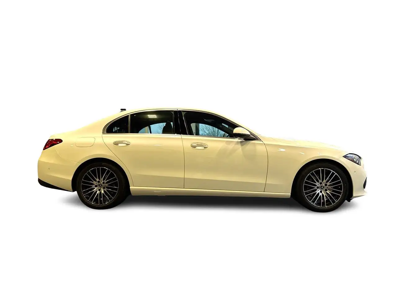 Mercedes-Benz C-Class снимка Mercedes-Benz C-Class
