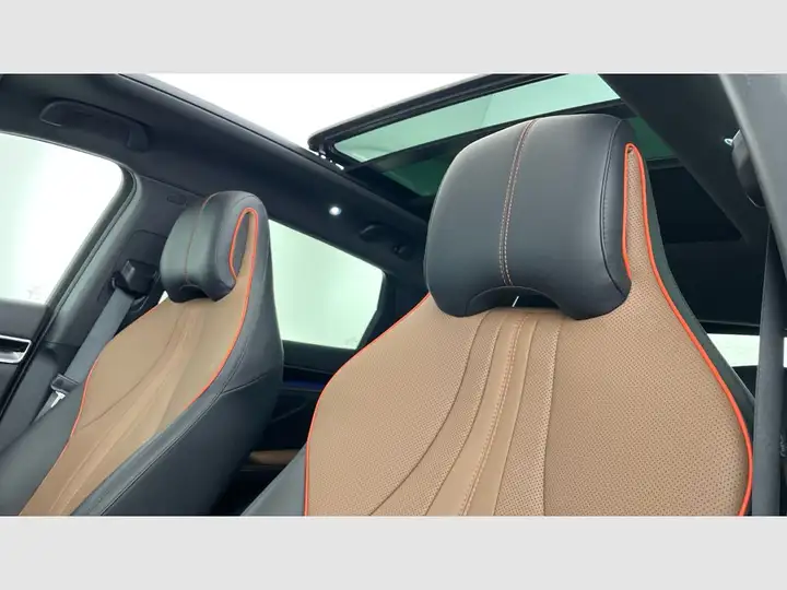 BYD Seal U DM-i DESIGN 2025, foto 43