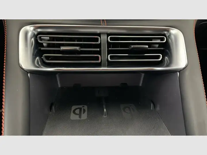 BYD Seal U DM-i DESIGN 2025, foto 19