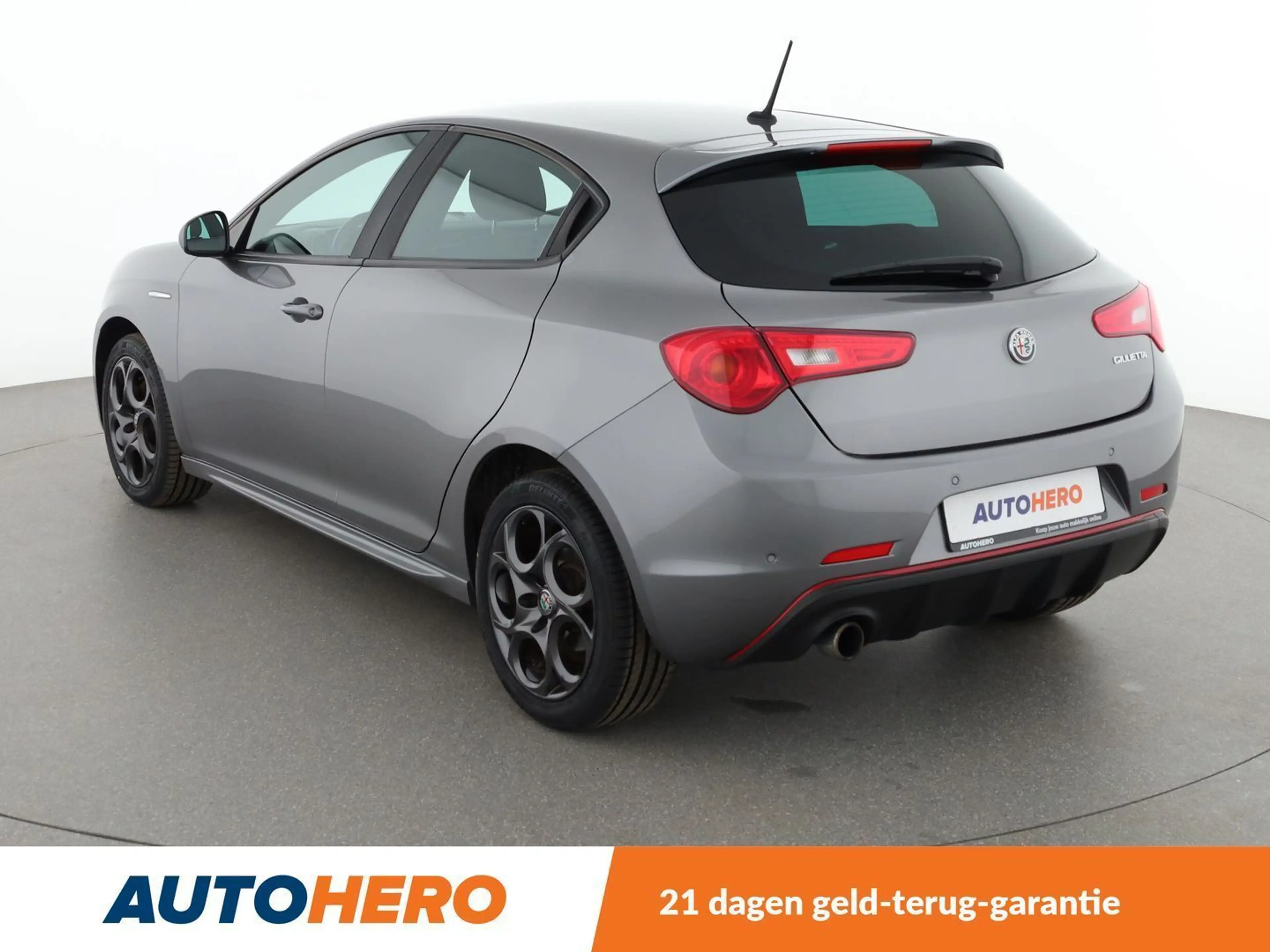 Alfa Romeo Giulietta 1.4 Turbo Super — photo 4