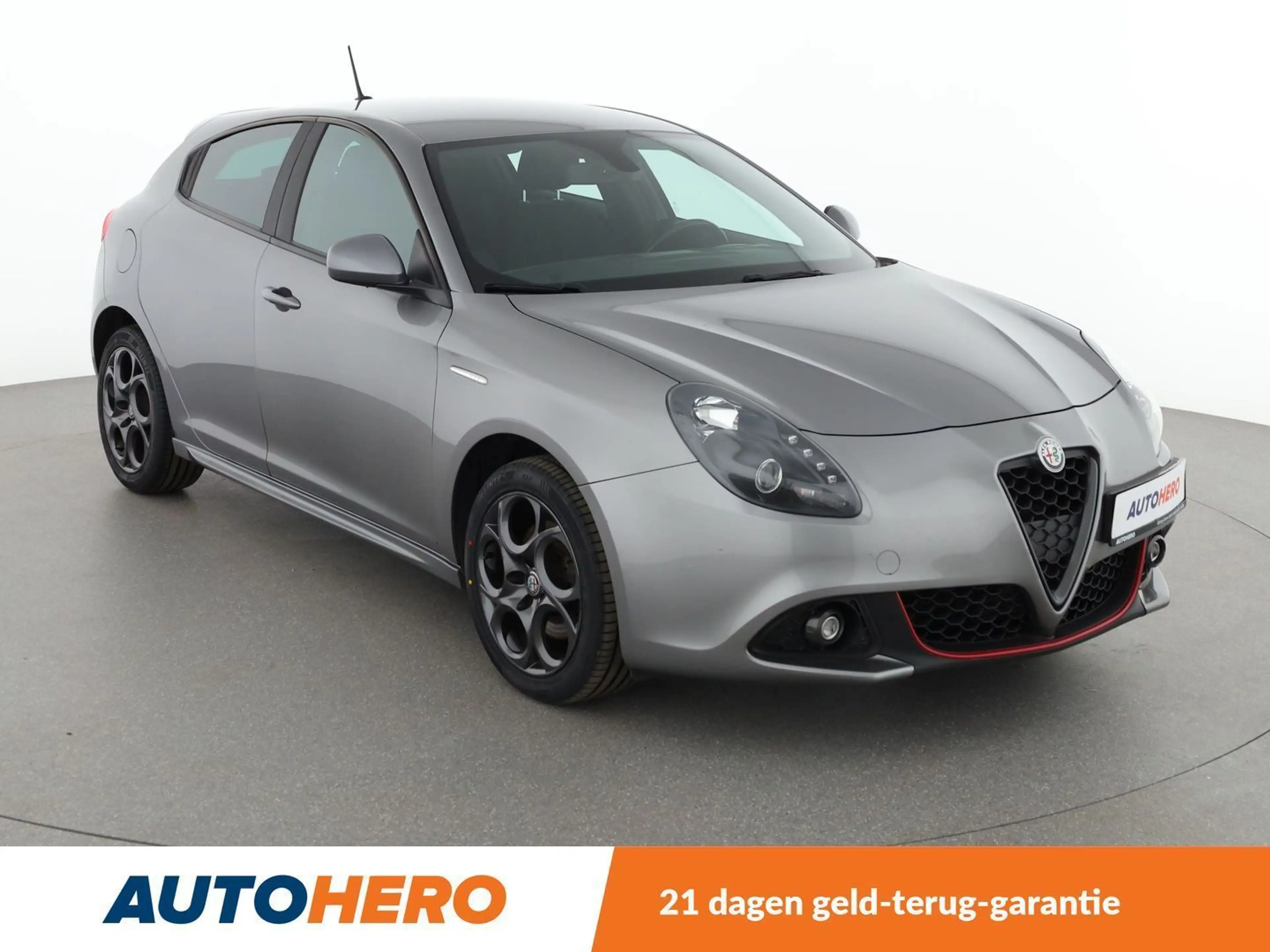 Alfa Romeo Giulietta 1.4 Turbo Super — photo 8