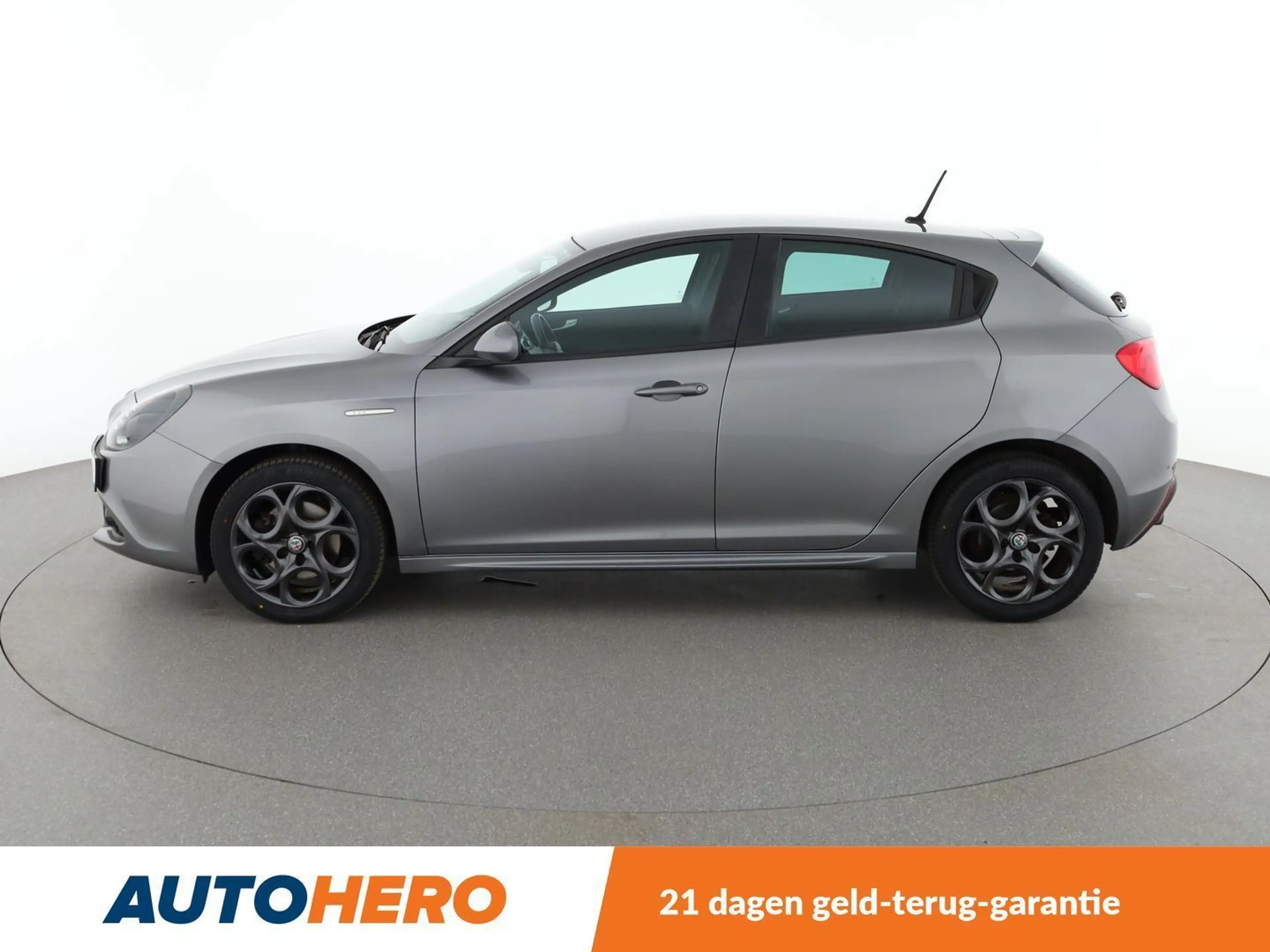 Alfa Romeo Giulietta 1.4 Turbo Super — photo 3