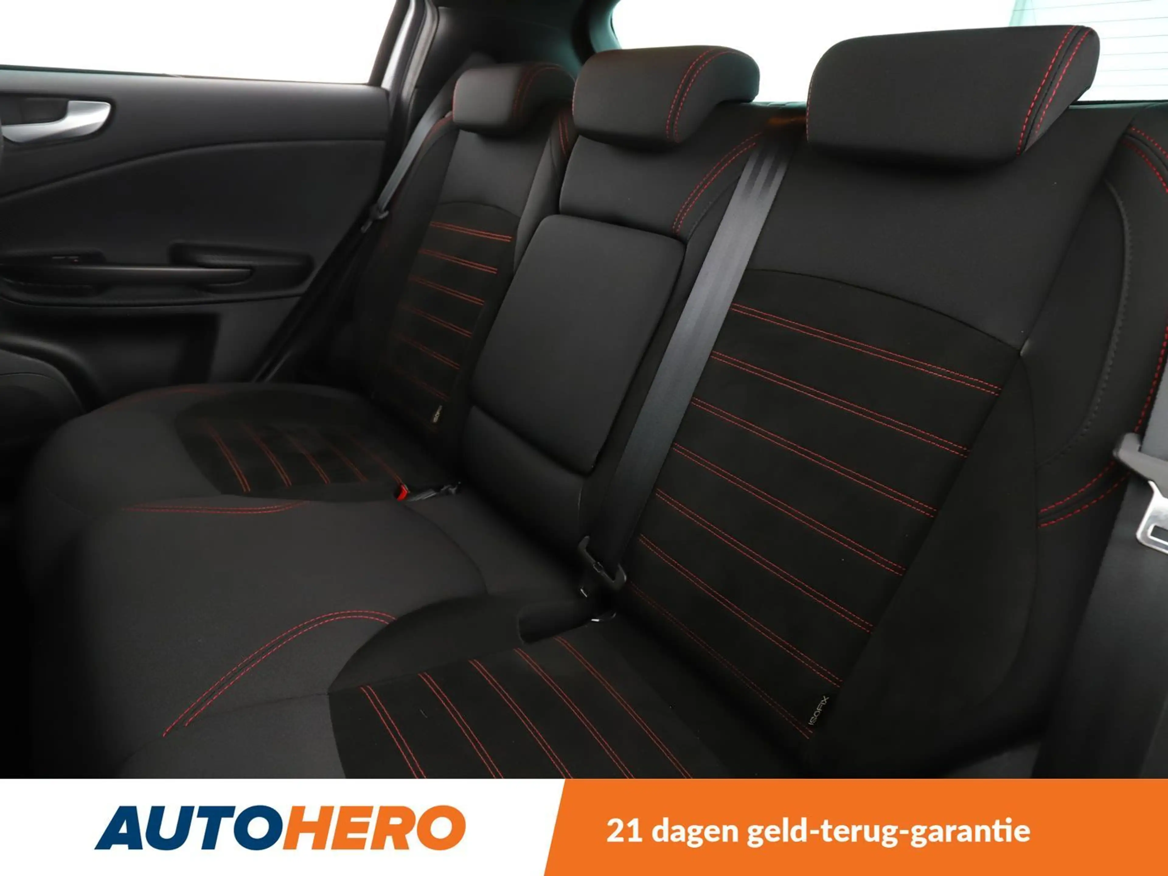 Alfa Romeo Giulietta 1.4 Turbo Super — photo 14
