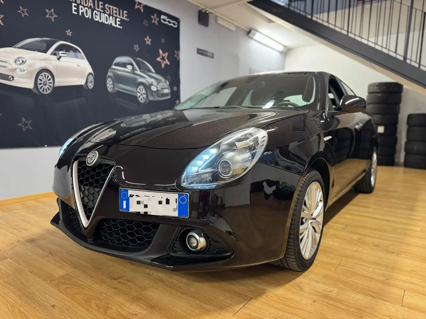 Alfa Romeo Giulietta 1.6 jtdm Business 120cv/navigatore/cerchi 17" Zwart - 1