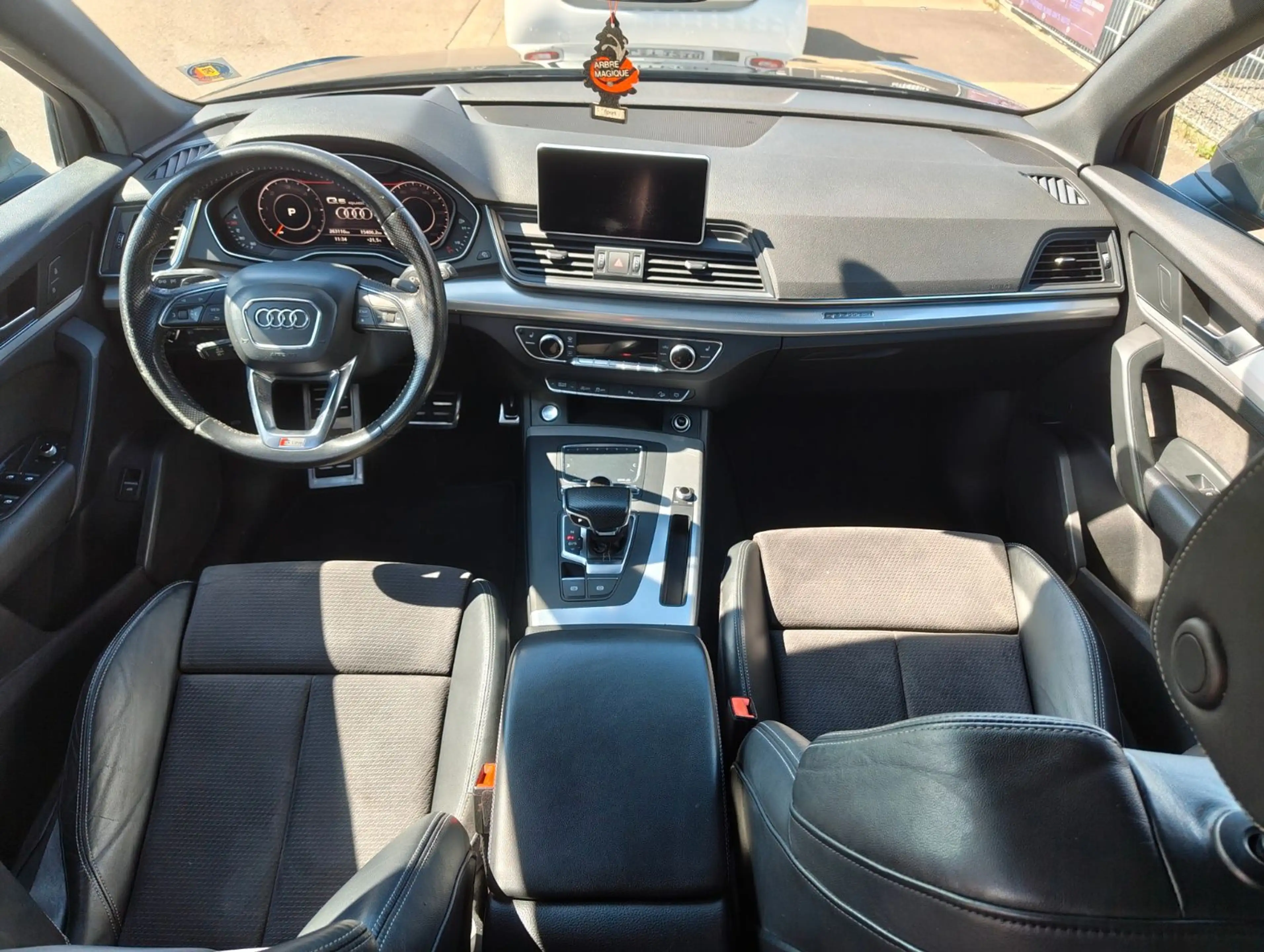 Audi Q5 quattro sport — photo 11