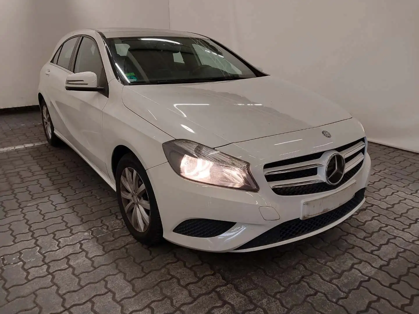 Mercedes-Benz A 180 A180 BE STYLE KAMERA ALU 1.BESITZ MB-SCHECKHEFT Blanc - 1