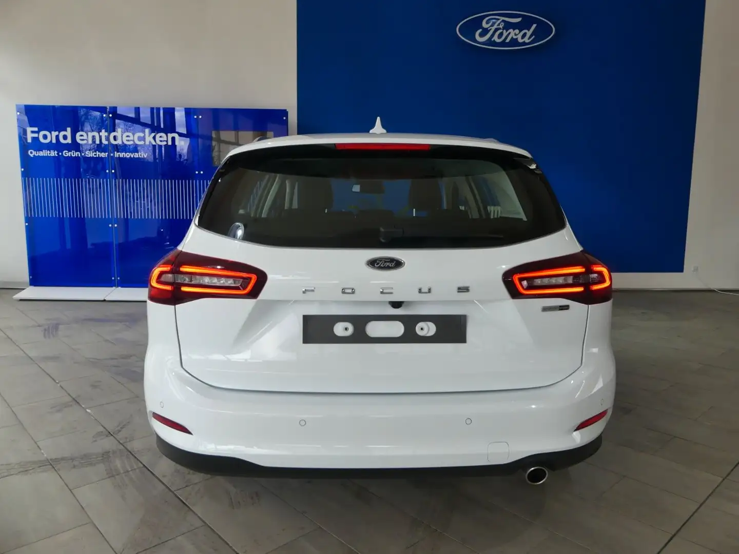 Ford Focus Turnier Titanium X Blanco - 2