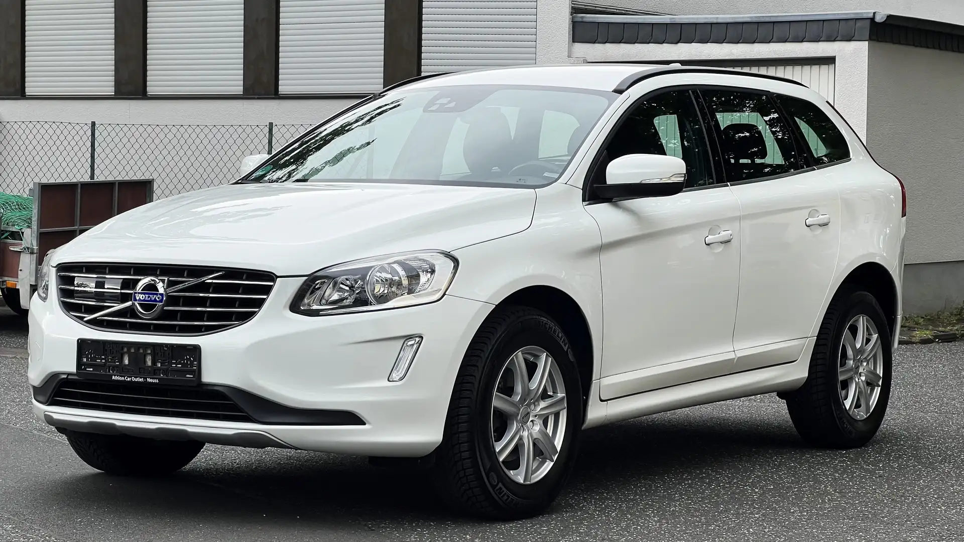 Volvo XC60 D3 Momentum Weiß - 2