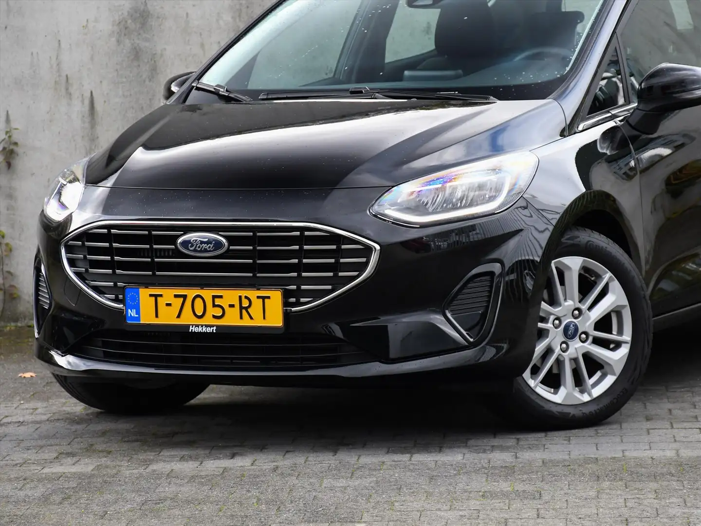 Ford Fiesta Titanium 1.0 EcoBoost Hybrid 125pk WINTER PACK | B Noir - 2