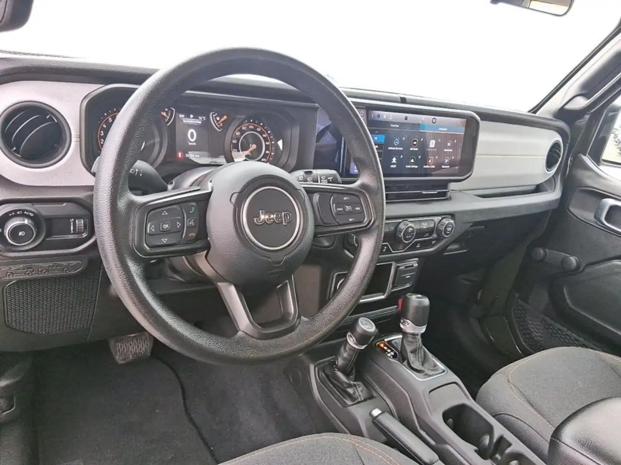 Jeep Wrangler снимка Jeep Wrangler