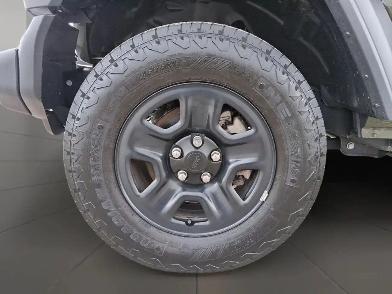Jeep Wrangler снимка Jeep Wrangler