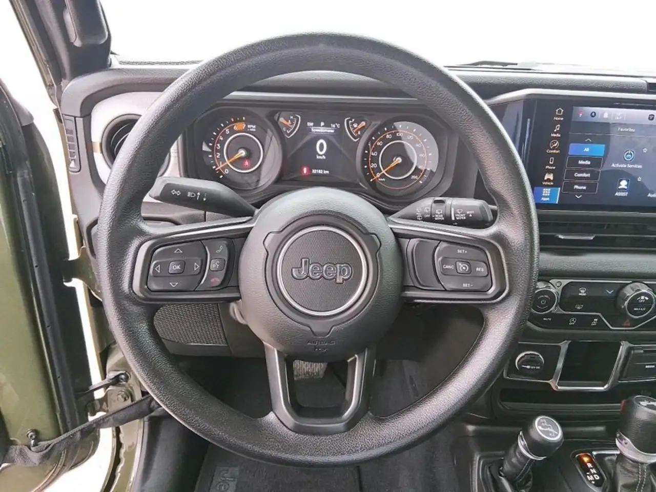 Jeep Wrangler снимка Jeep Wrangler