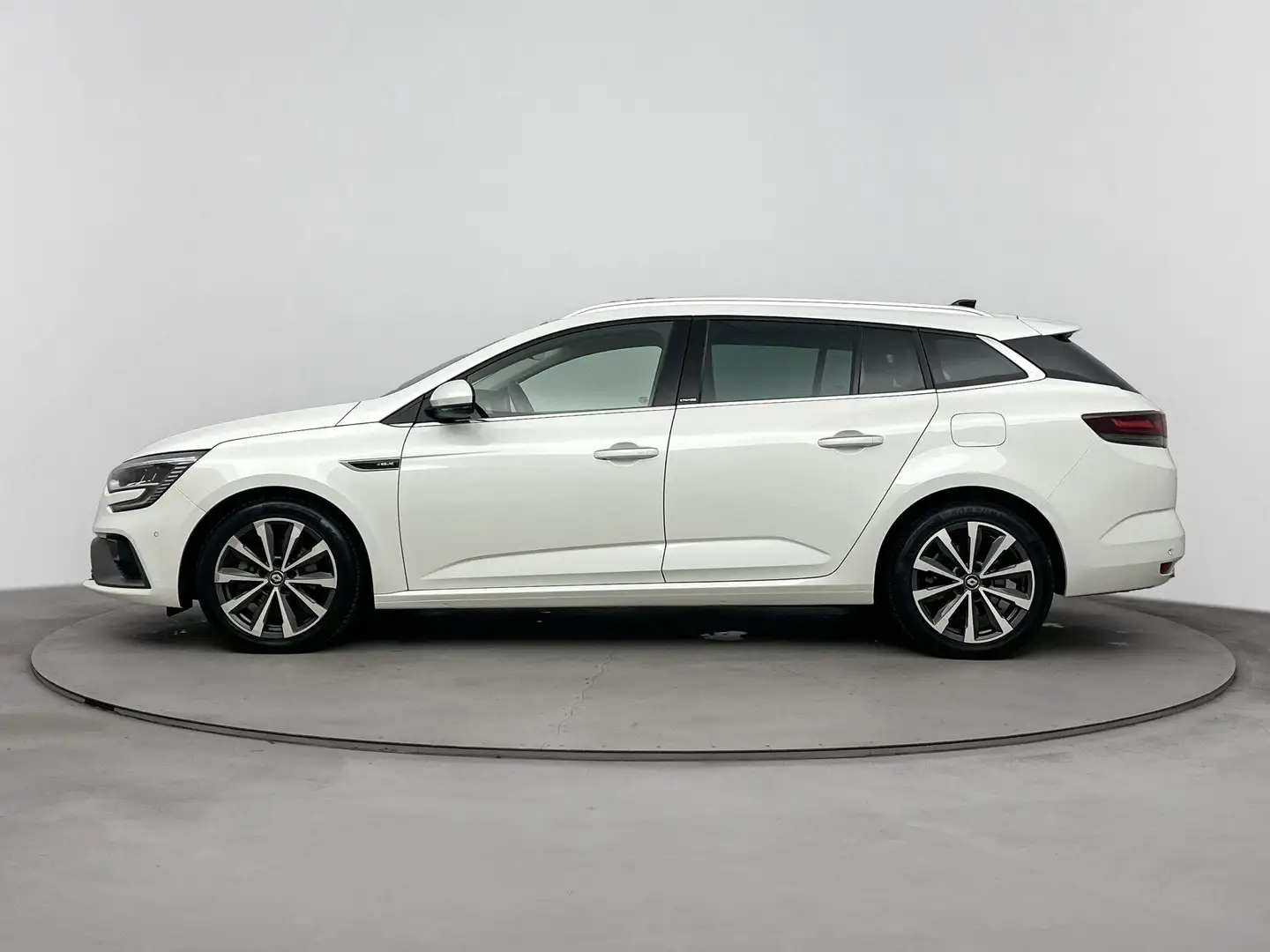 Renault Megane E-Tech Estate 1.6 Plug-In Hybrid R.S. Line 160PK | Sports Blanc - 2