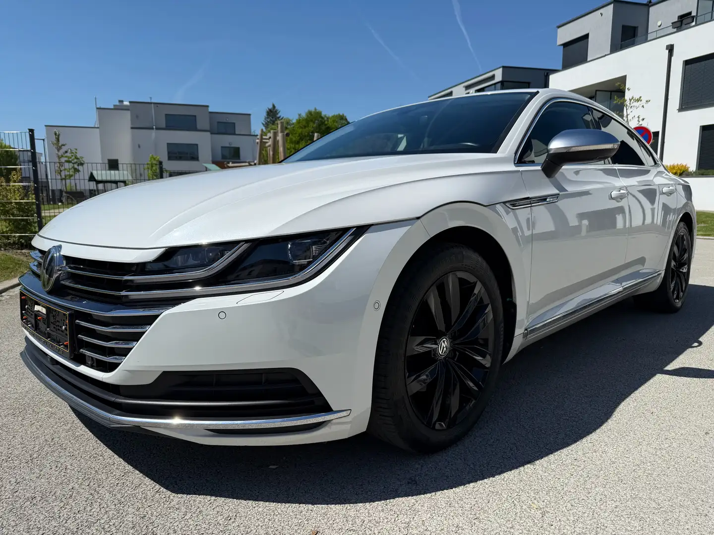 Volkswagen Arteon Arteon 2.0 TDI SCR 4Motion DSG Elegance Blanc - 1