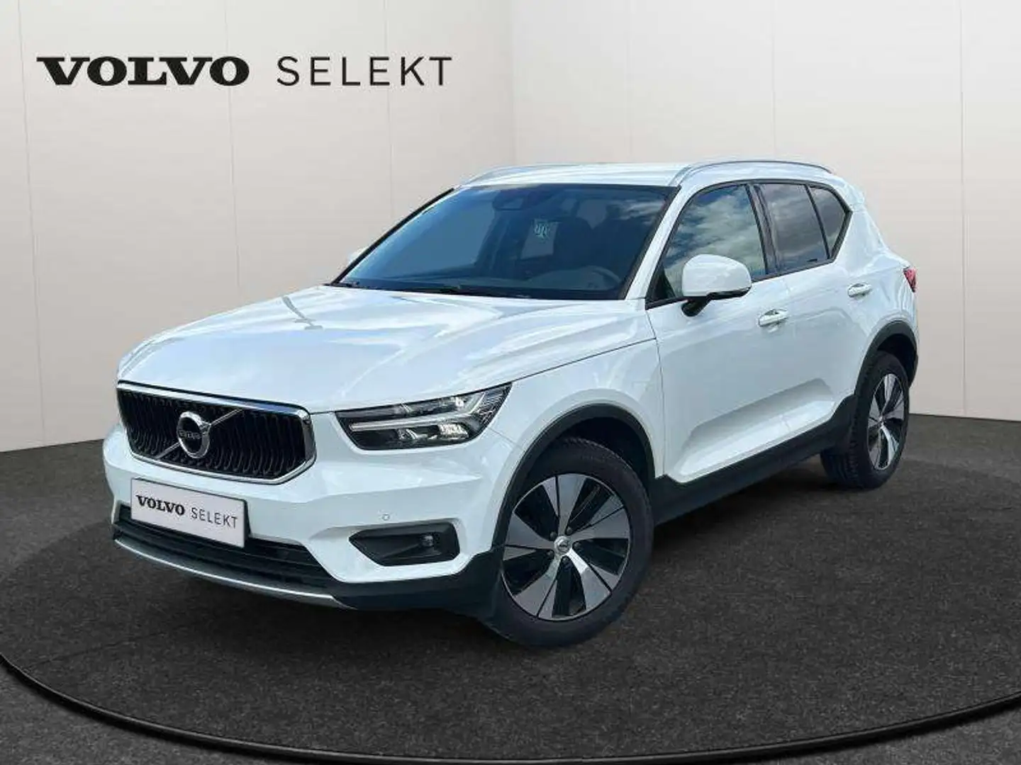 Volvo XC40 T3 Momentum / Essence Blanc - 1