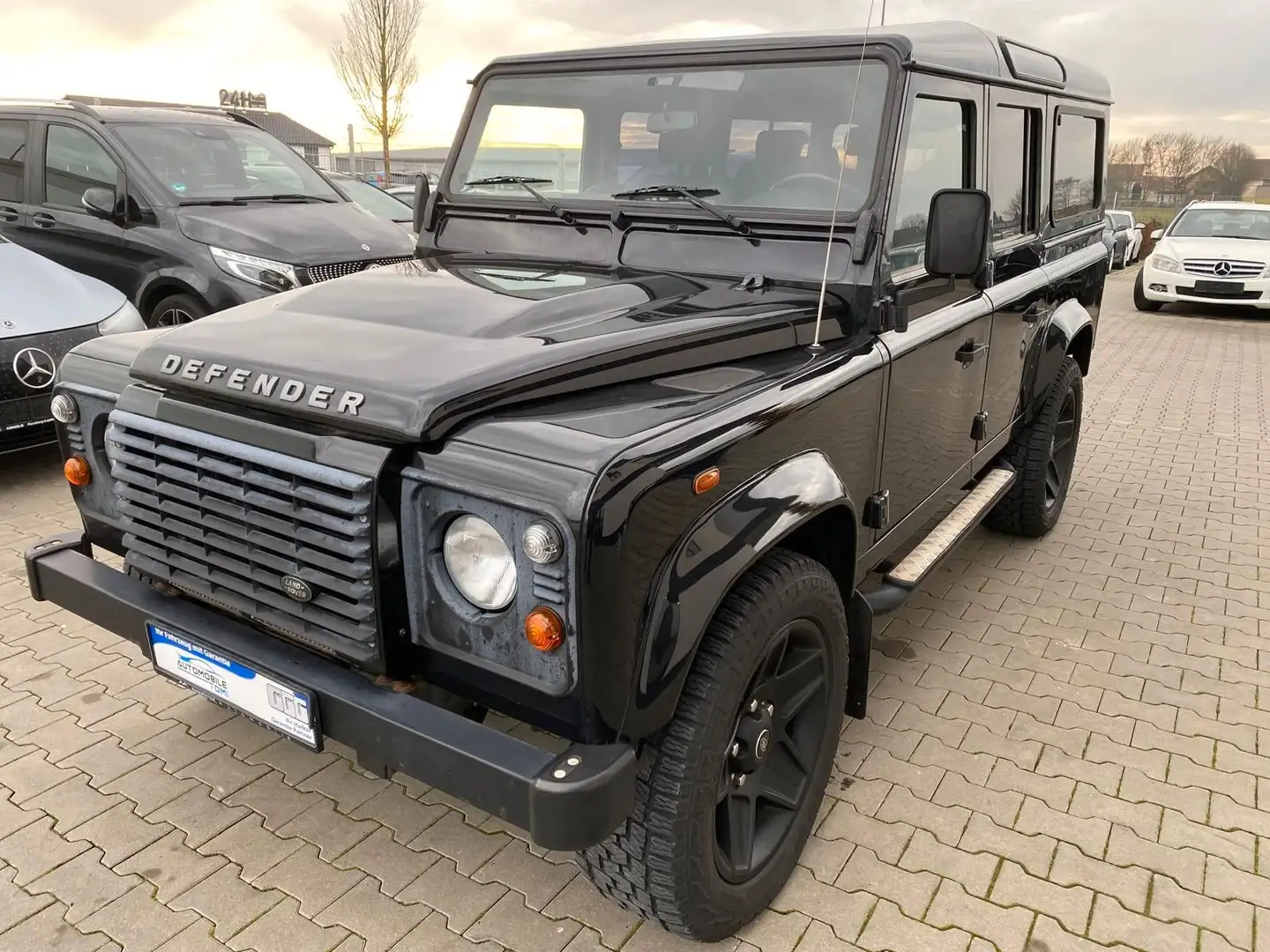 Land Rover Defender 110 E Station Wagon|7SITZE| Top Zustand Schwarz - 1