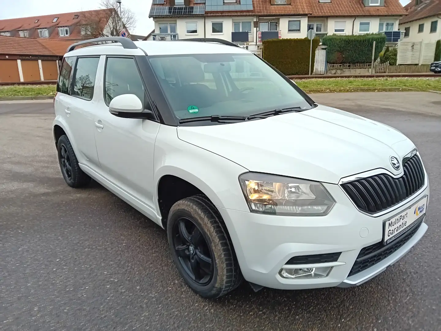 Skoda Yeti Yeti 1.2 TSI Active  8x Räder, Sitzheizung Weiß - 1