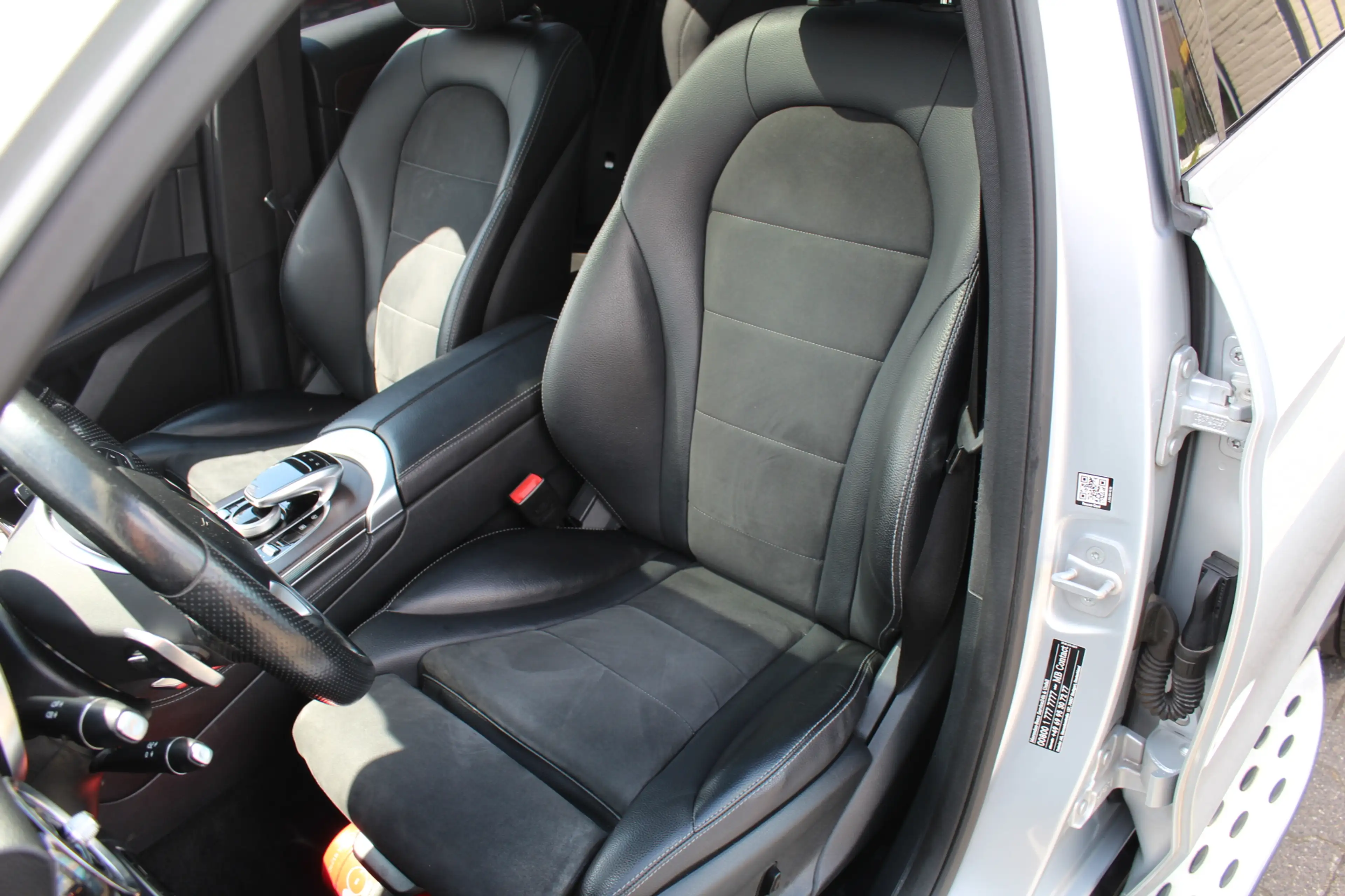 Mercedes-Benz GLC 250 4MATIC Edition 1 AMG-Styling Panorama Leder — photo 15