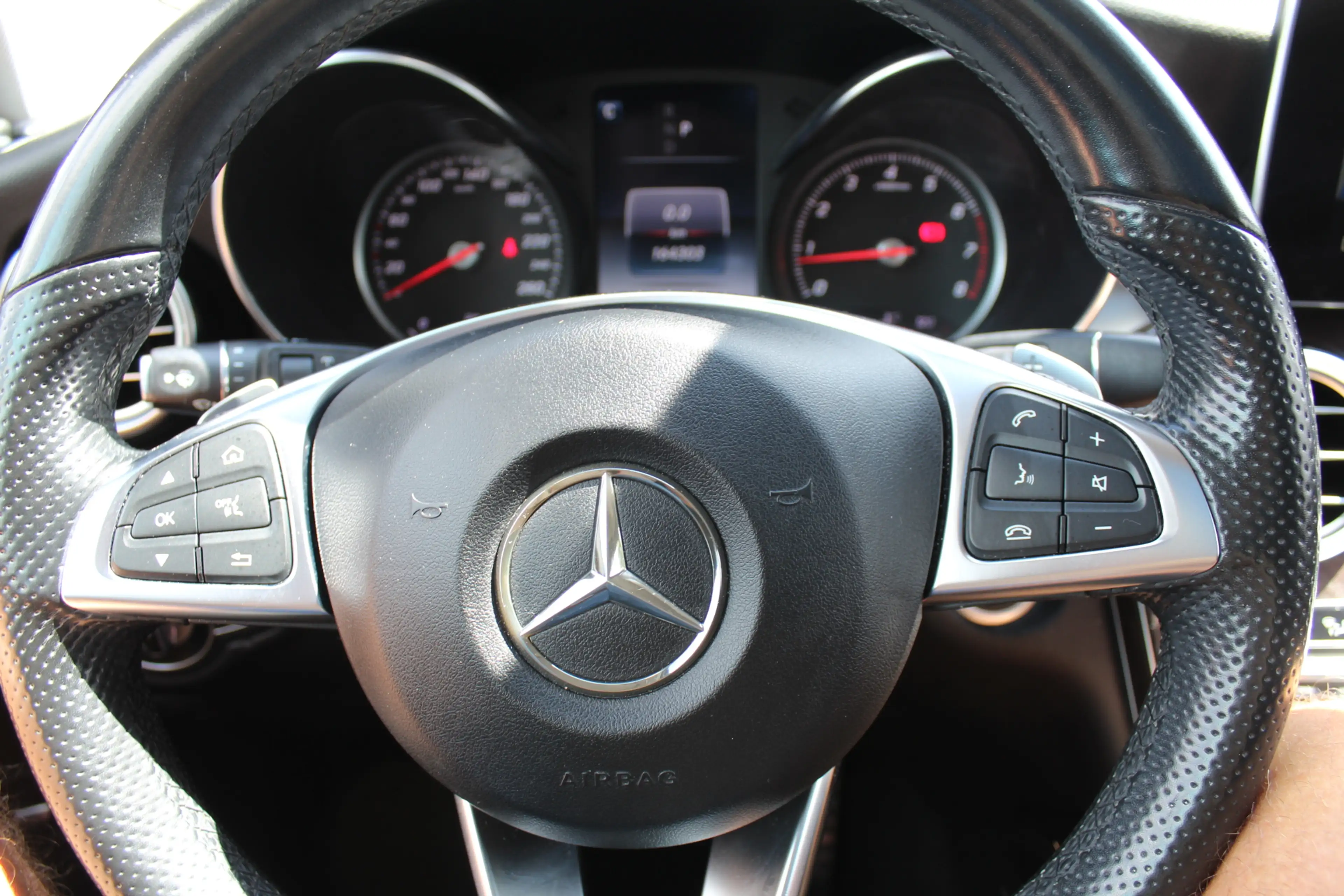 Mercedes-Benz GLC 250 4MATIC Edition 1 AMG-Styling Panorama Leder — photo 20