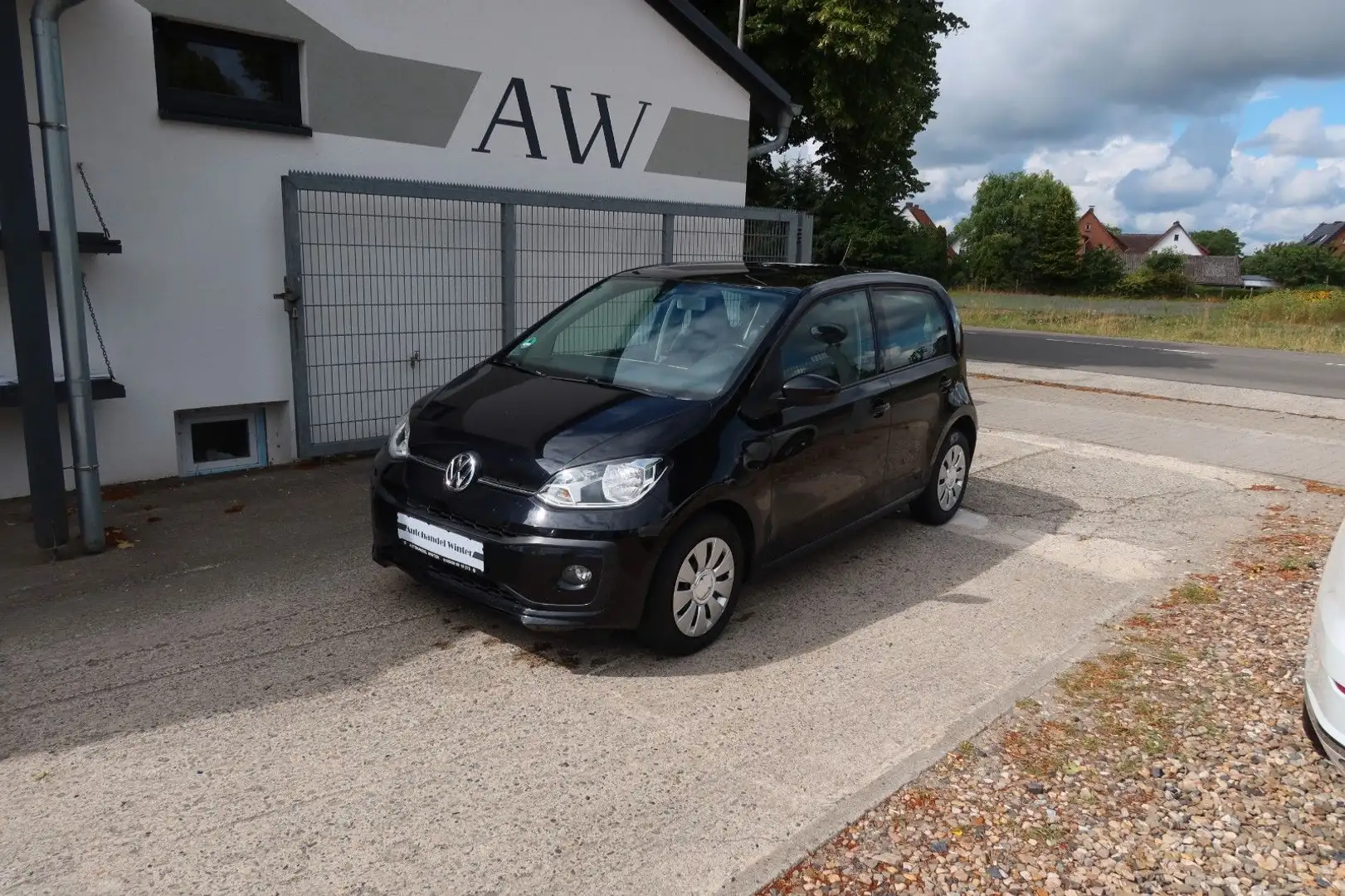 Volkswagen up! high up! |1.Hand|Sitzheizung|Klimaaut.|Tempo Schwarz - 1
