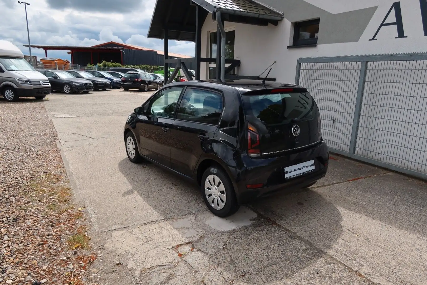 Volkswagen up! high up! |1.Hand|Sitzheizung|Klimaaut.|Tempo Schwarz - 2