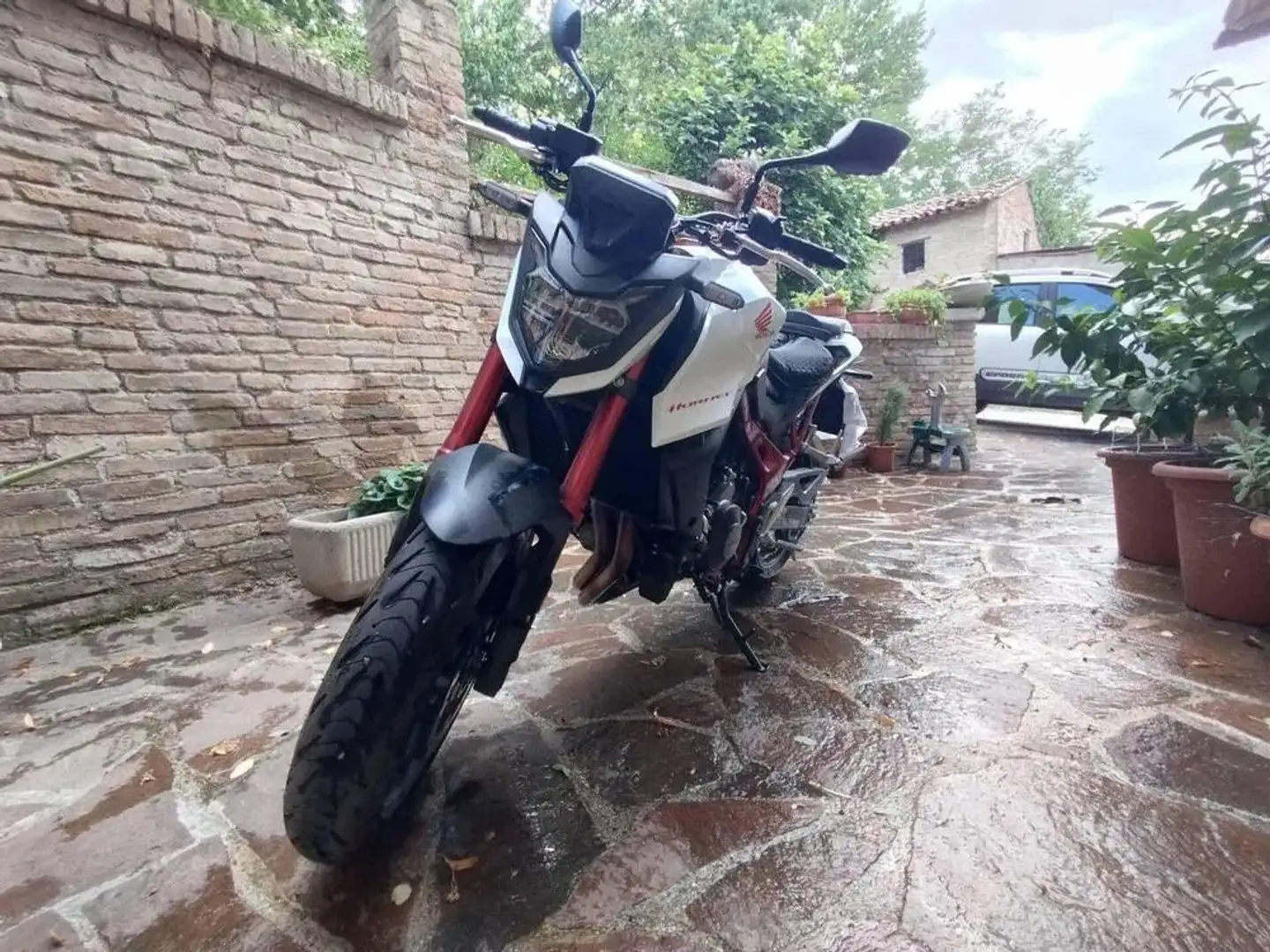 Honda CB 750 Bianco - 1