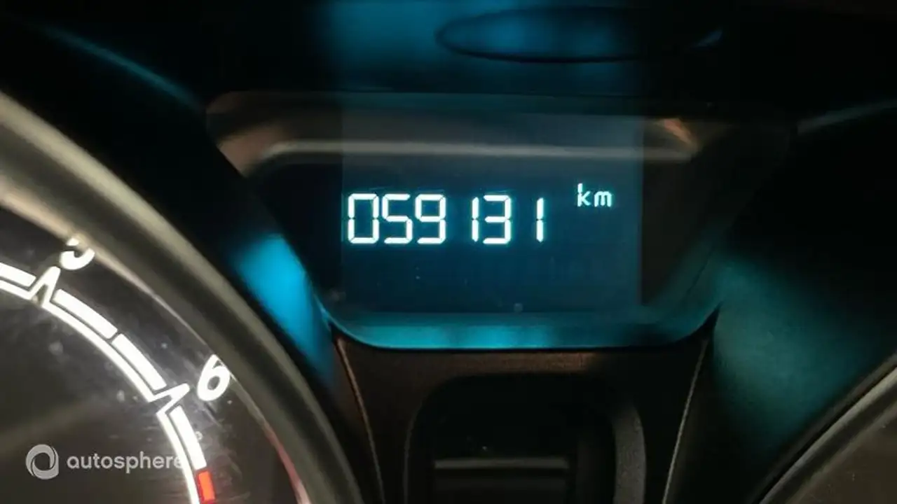 Ford Fiesta 3 portes — photo 9