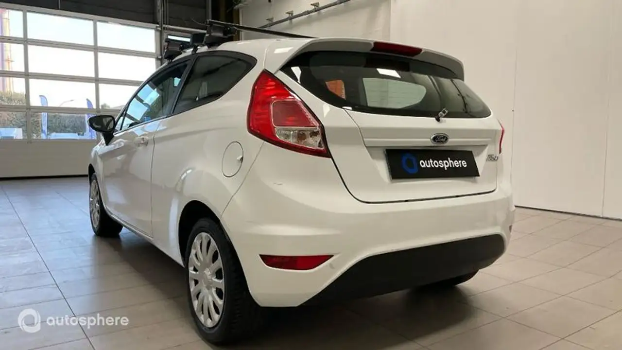 Ford Fiesta 3 portes — photo 7
