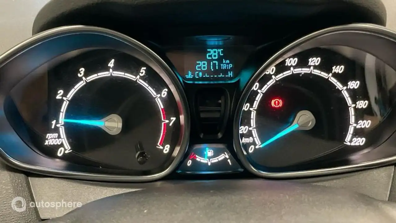 Ford Fiesta 3 portes — photo 10