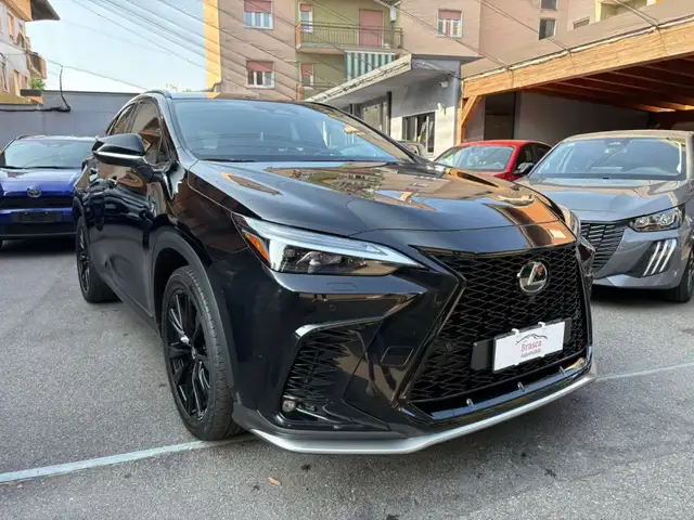 Lexus NX 350h Hybrid 4WD F-Sport