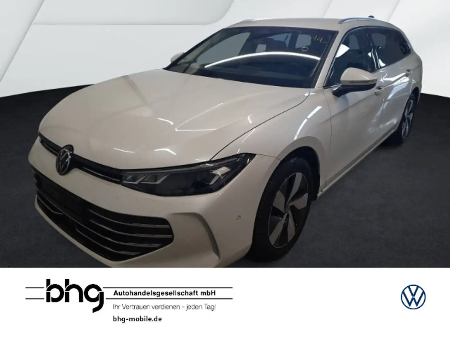 Volkswagen Passat Business 1,5 eTSI OPF 110 kW DSG Weiß - 1